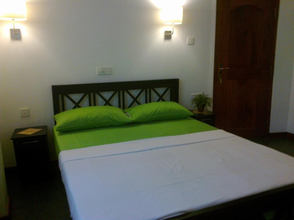 Rohan Villa Hikkaduwa Chambre photo