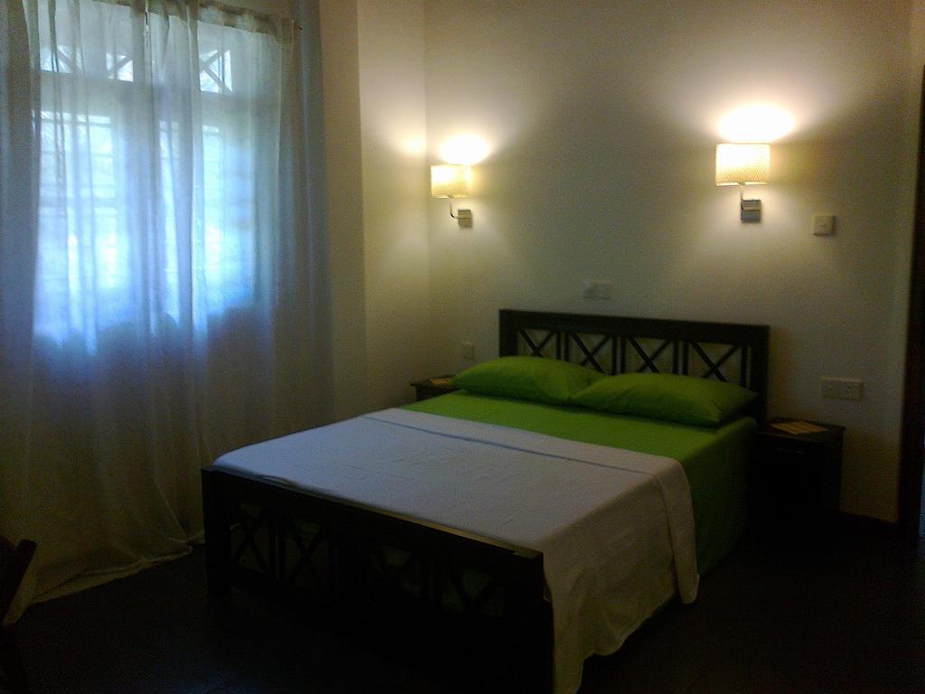 Rohan Villa Hikkaduwa Chambre photo